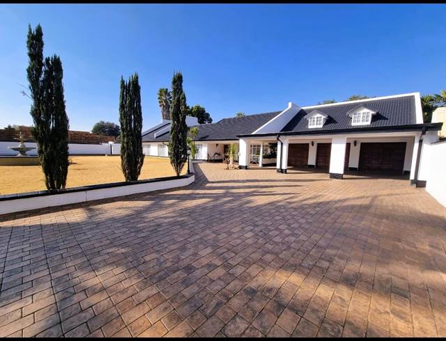 5 BEDROOM HOUSE FOR SALE IN ARCON PARK